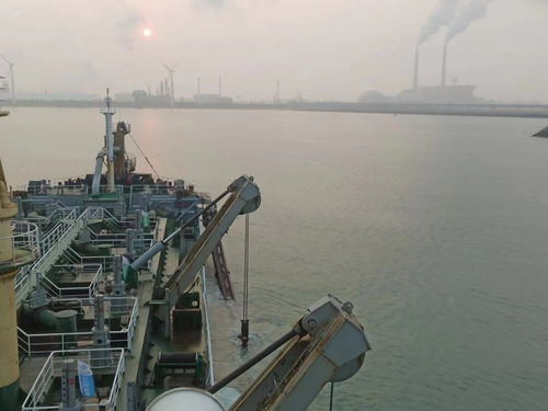 海南八所港新港区5万吨级航道疏浚项目动工